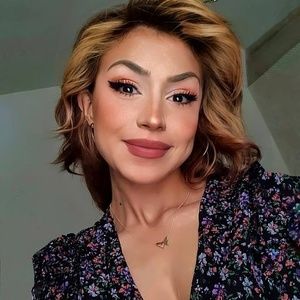 Meet your Posher, Sheila